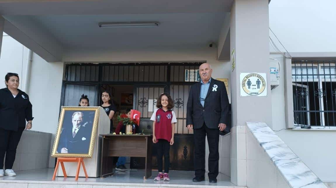  Okulumuzda 10 Kasım Atatürk'ü Anma Töreni Gerçekleştirildi